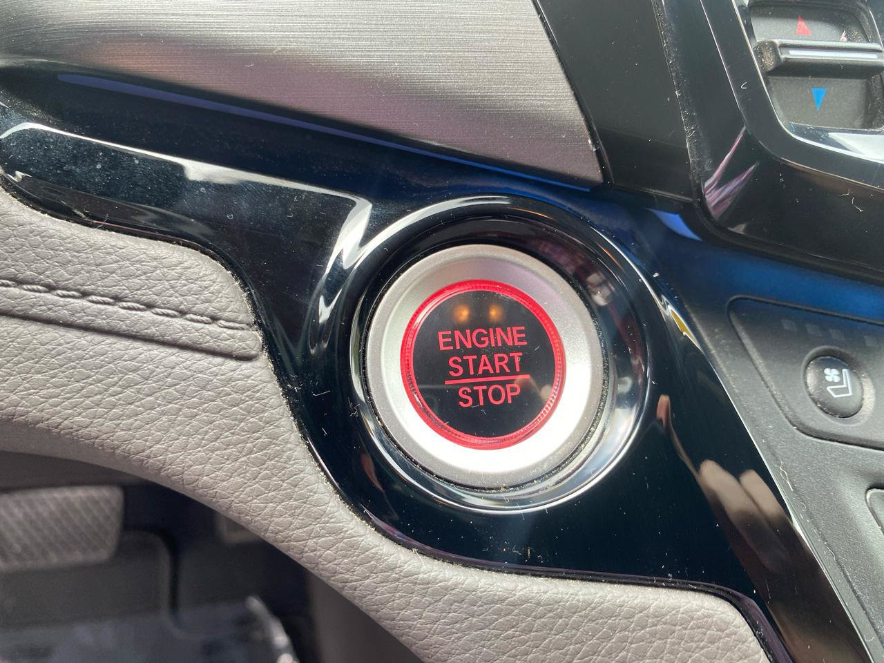 Used 2019 Honda Odyssey Elite image 21
