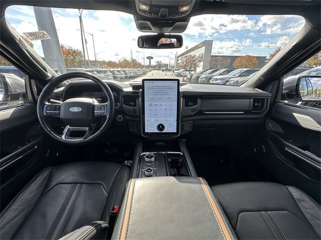 Certified 2024 Ford Expedition Max Platinum image 3