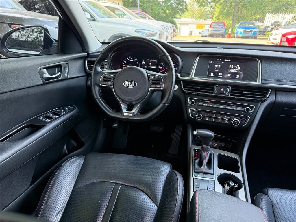 Used 2018 Kia Optima SX FWD image 16