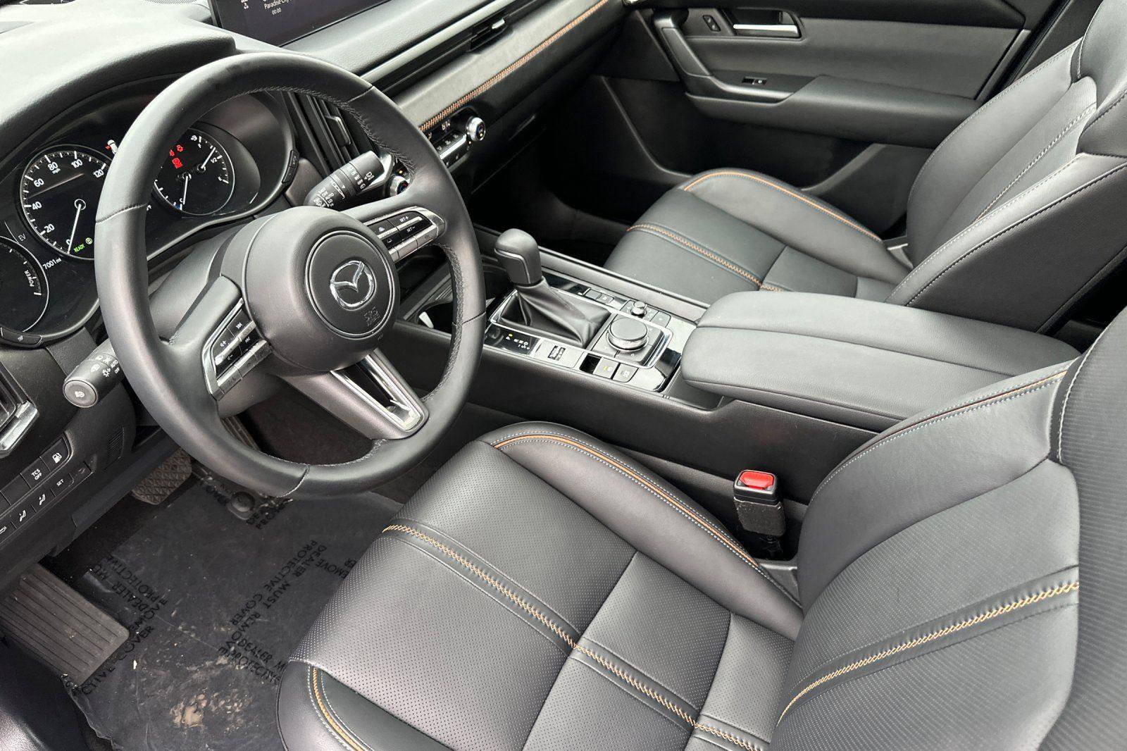 Certified 2025 MAZDA CX-50 2.5 Hybrid w/ Weather Package image 10