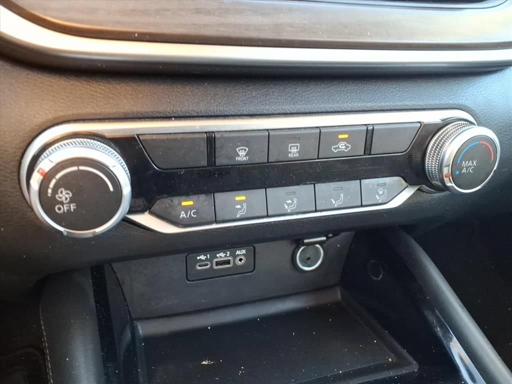 Used 2023 Nissan Altima 2.5 SV FWD image 16