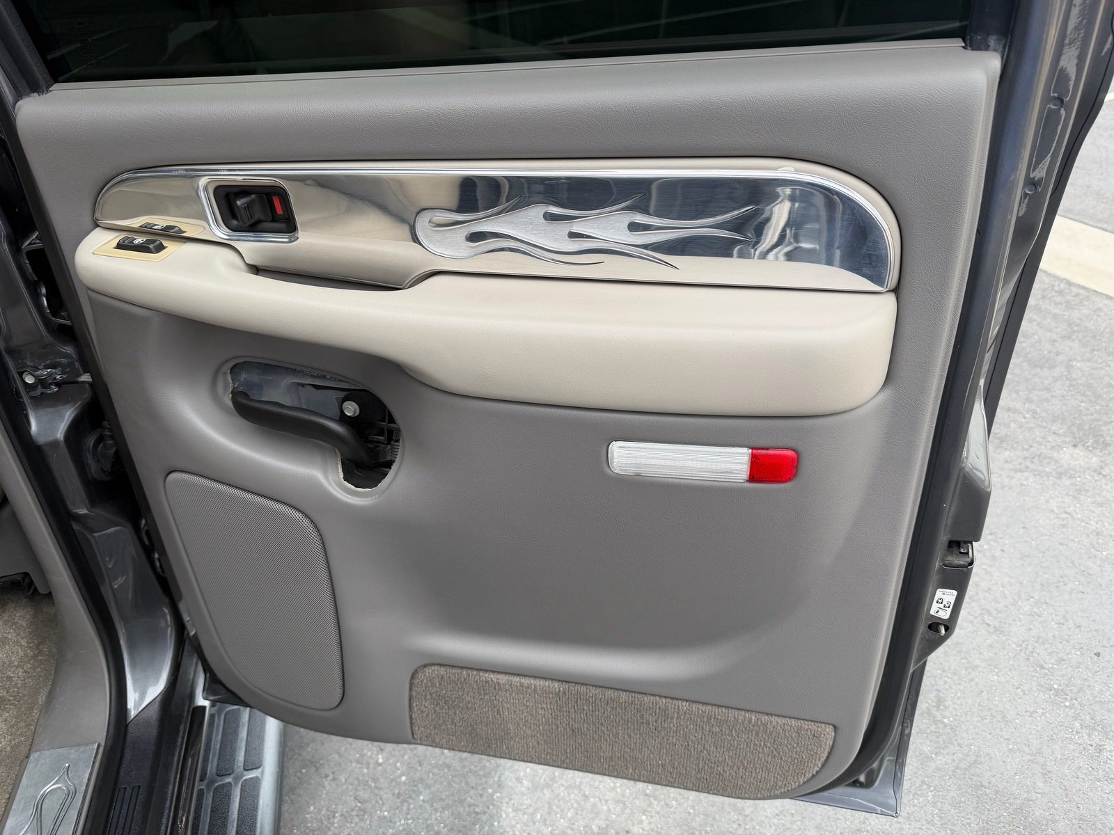 Used 2002 Chevrolet Suburban 2500 LS RWD image 20