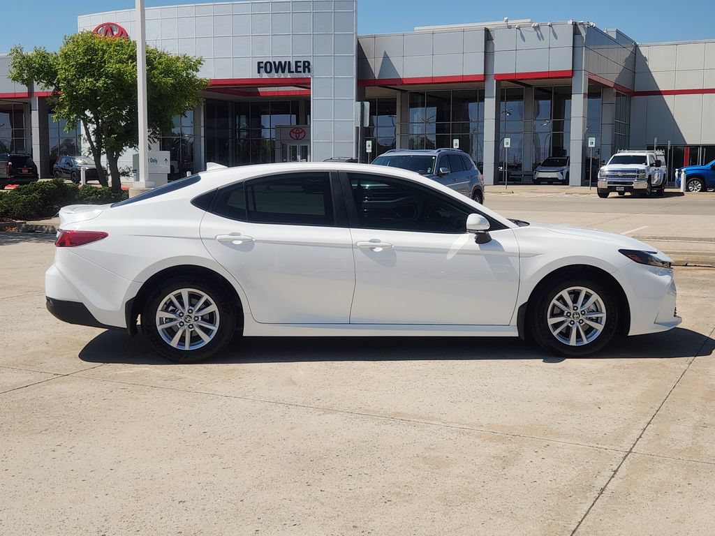 Used 2026 Toyota Camry LE w/ Convenience Package FWD image 4