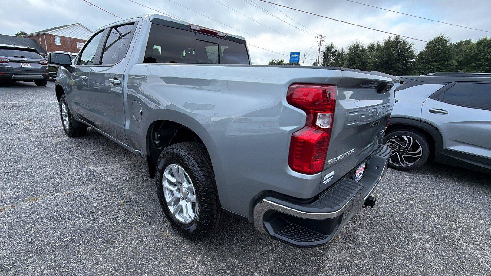 New 2026 Chevrolet Silverado 1500 LT w/ Z71 Off-Road Package AWD/4WD image 11
