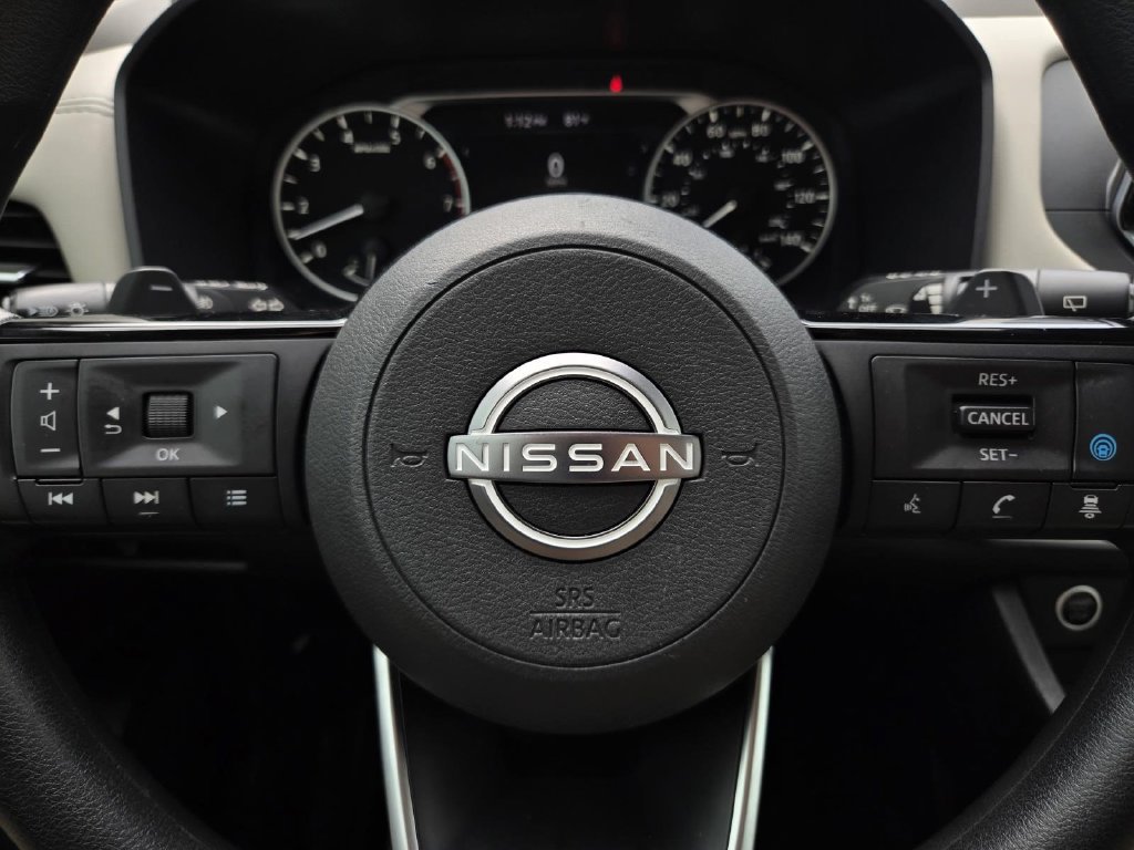 Certified 2023 Nissan Rogue SV FWD image 25