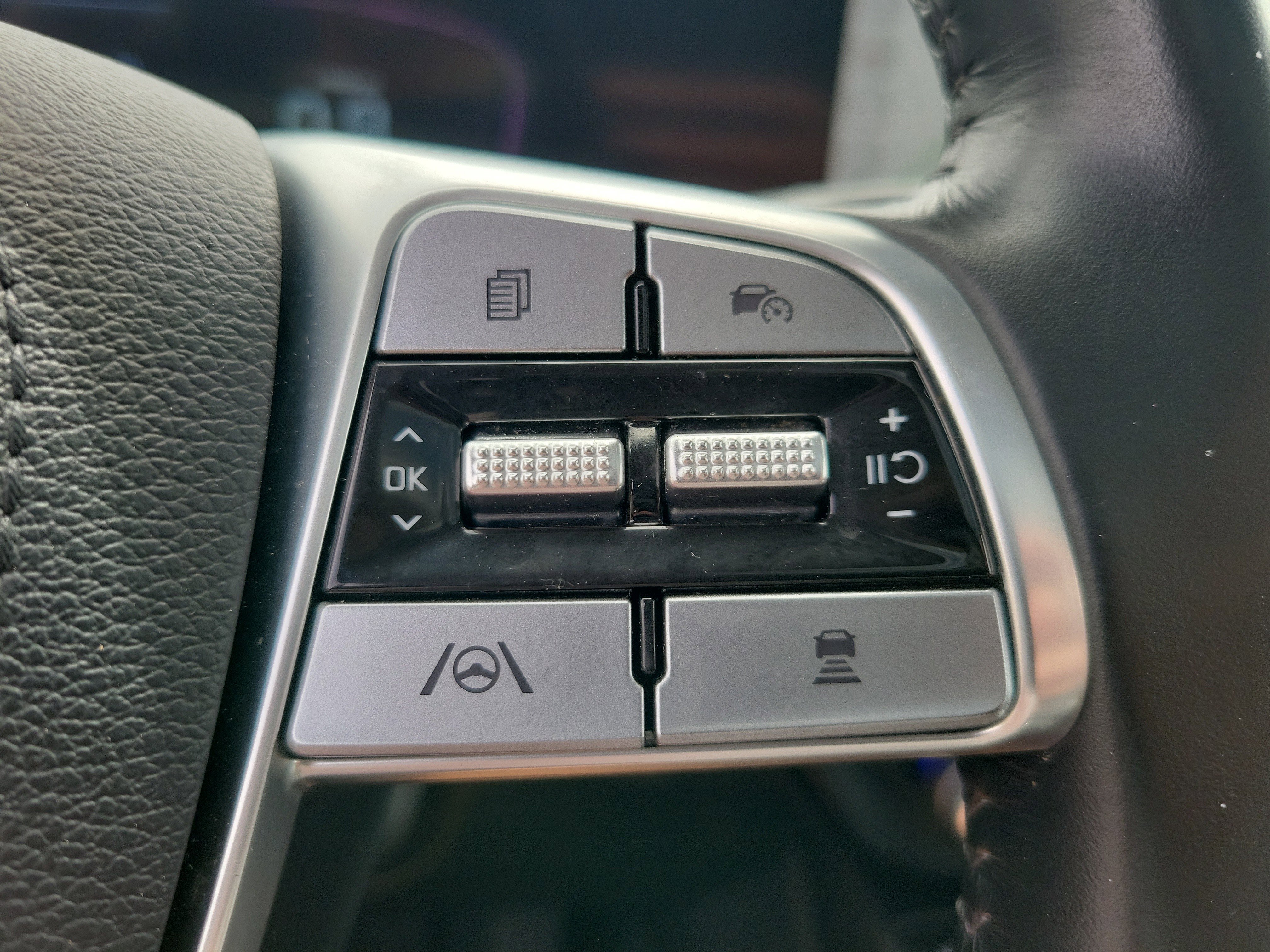 Used 2024 Kia Telluride S w/ S Sunroof Package image 24