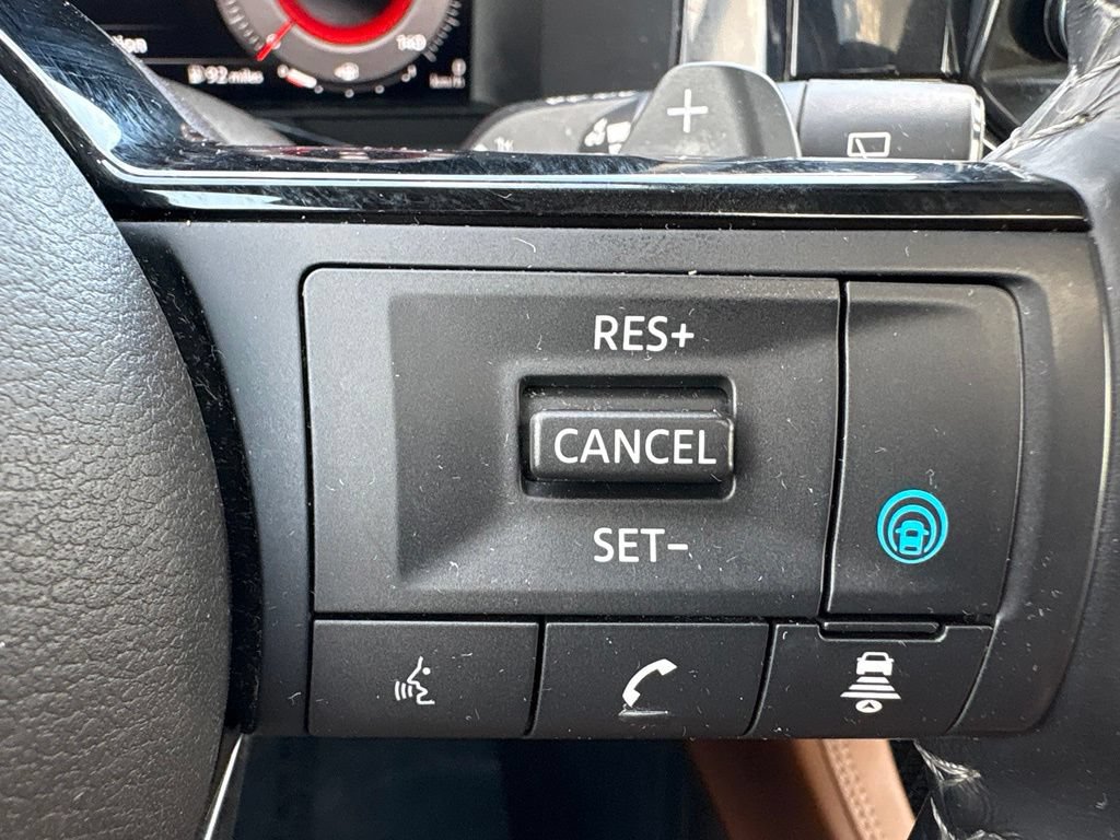Used 2023 Nissan Pathfinder Platinum w/ Cargo Package AWD/4WD image 31