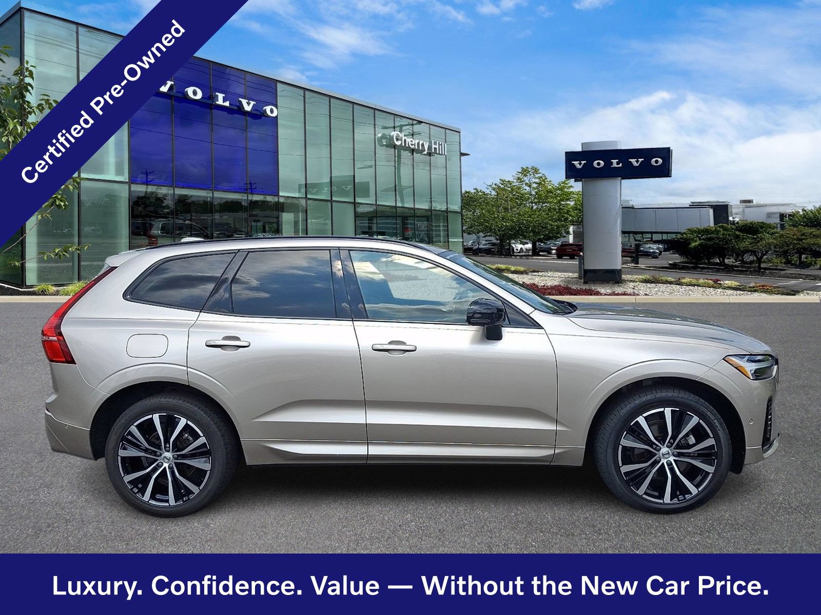 Certified 2024 Volvo XC60 B5 Plus w/ Protection Package Premier AWD/4WD image 8