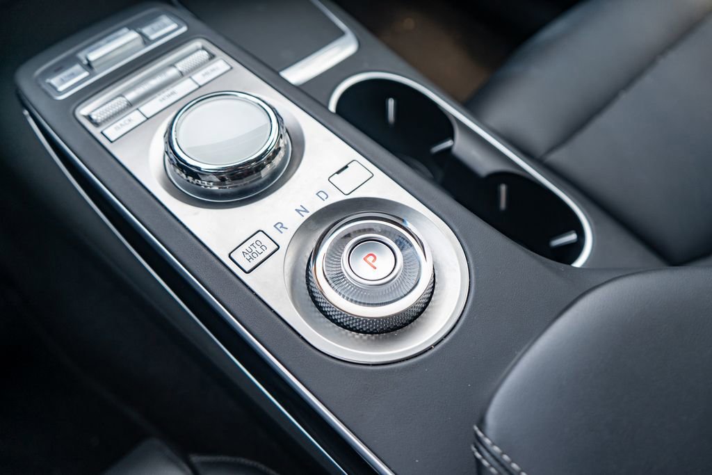 Used 2025 Genesis GV70 2.5T image 24