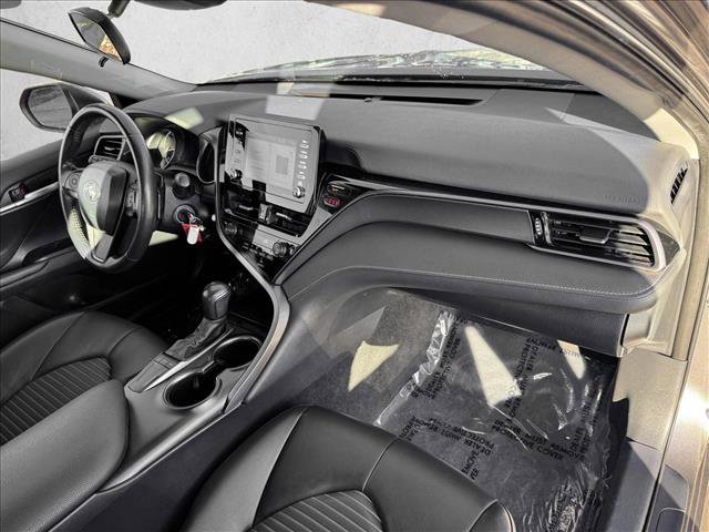 Used 2024 Toyota Camry SE image 20