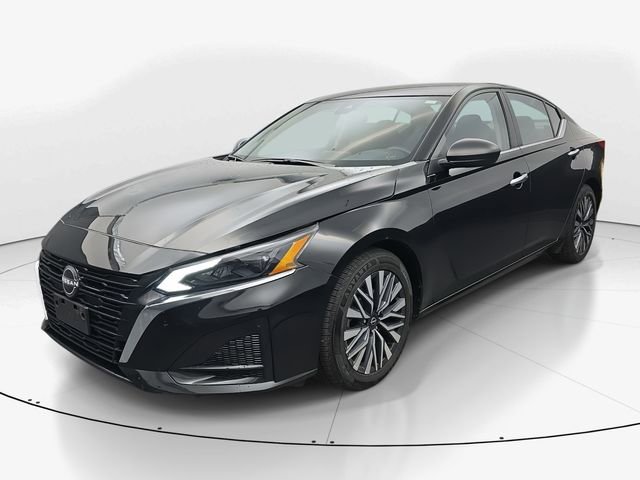 Used 2024 Nissan Altima 2.5 SV image 5