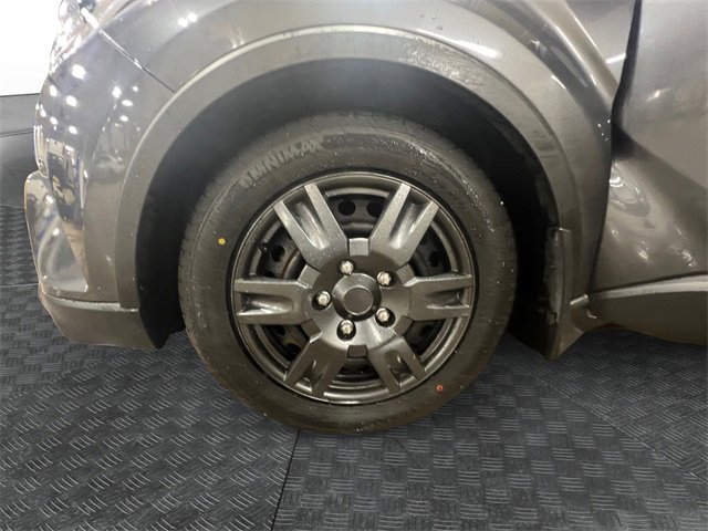 Used 2019 Toyota C-HR LE image 14