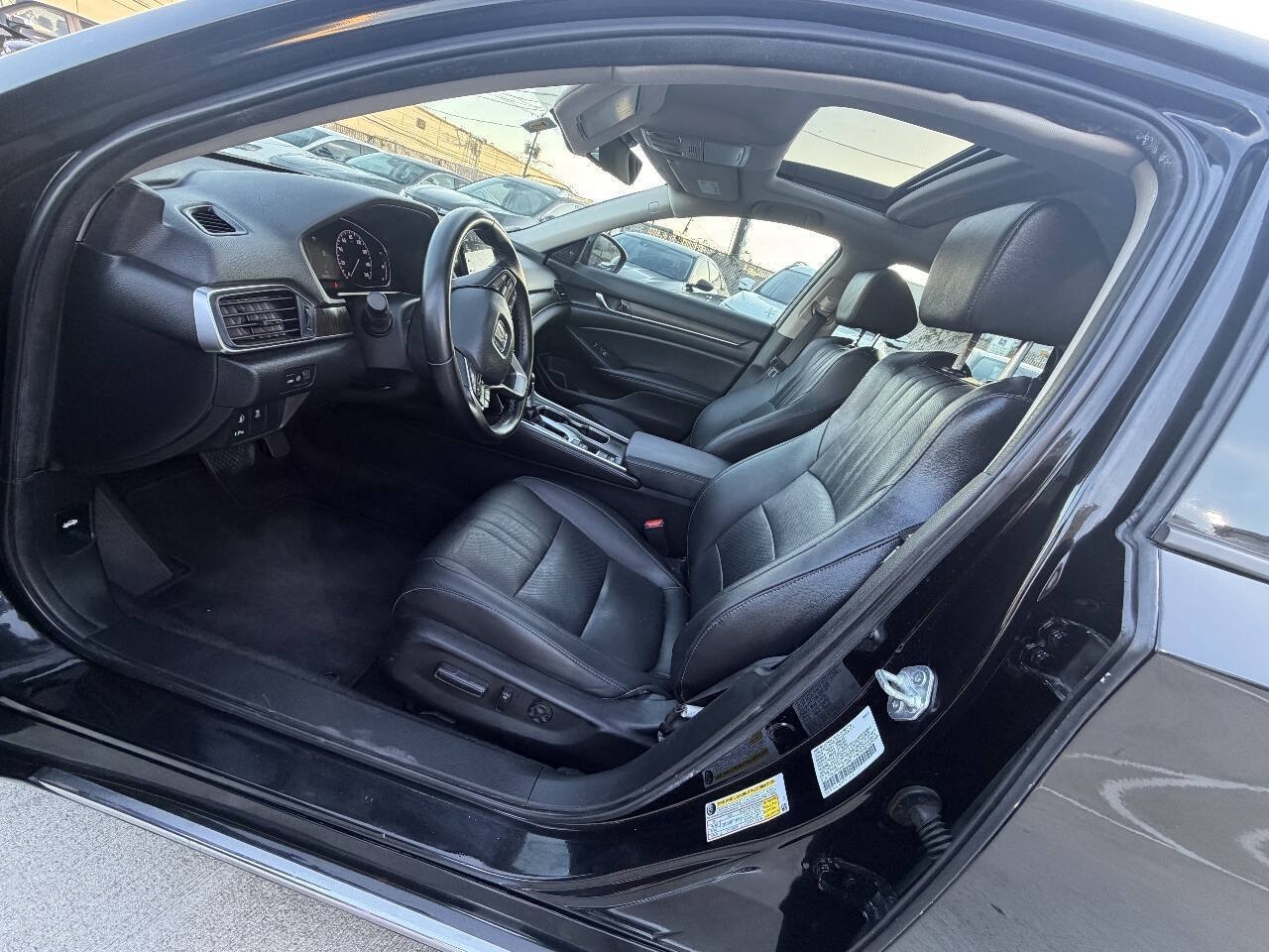 Used 2021 Honda Accord EX-L image 9
