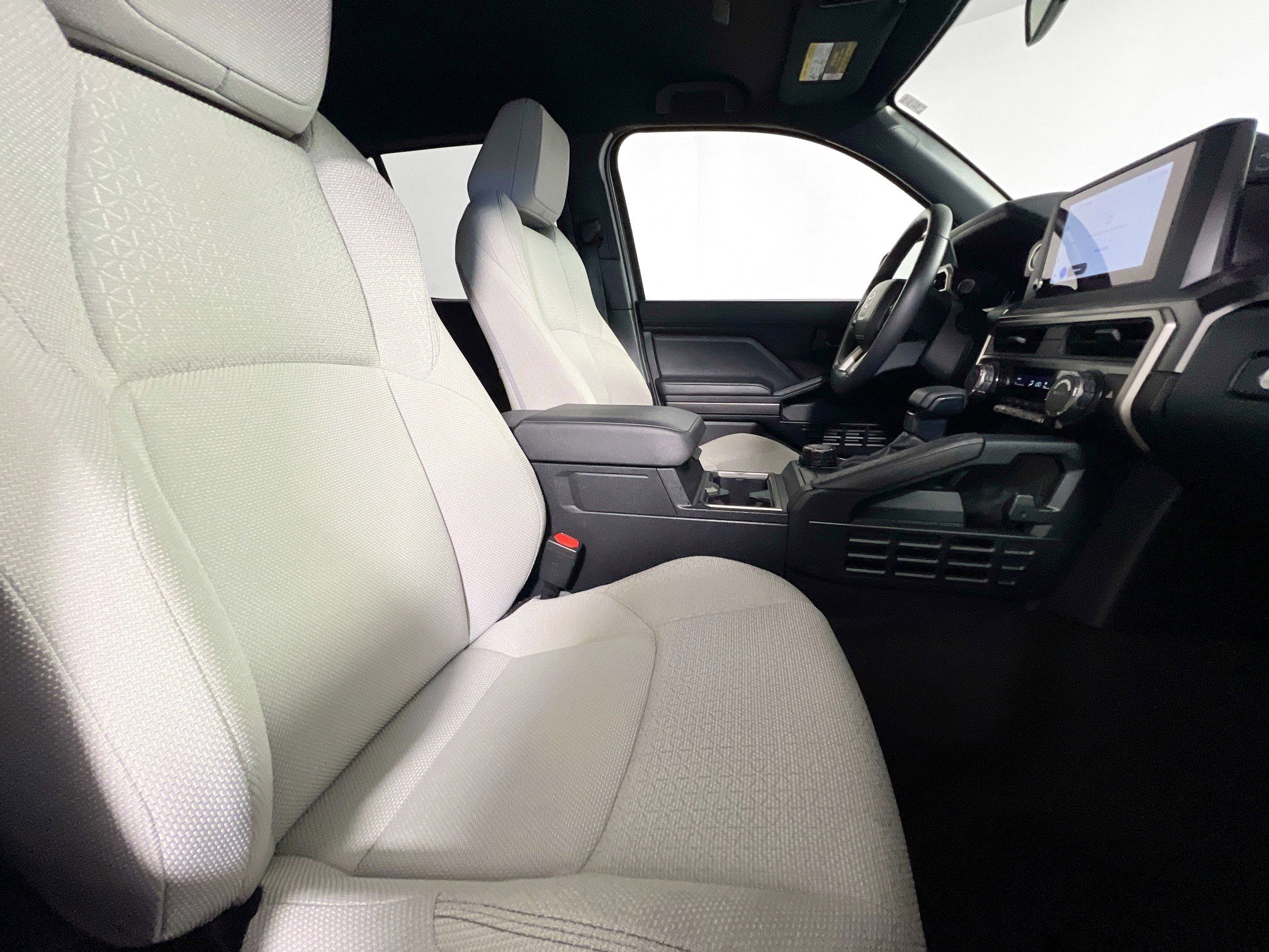 Used 2025 Toyota 4Runner SR5 image 31