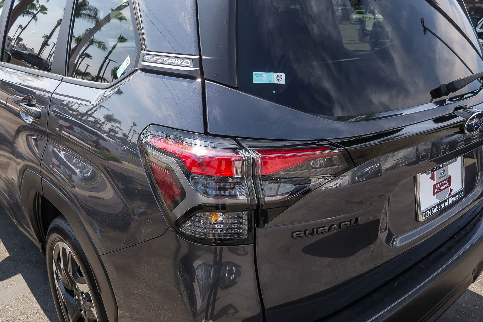 Certified 2025 Subaru Forester Limited image 7