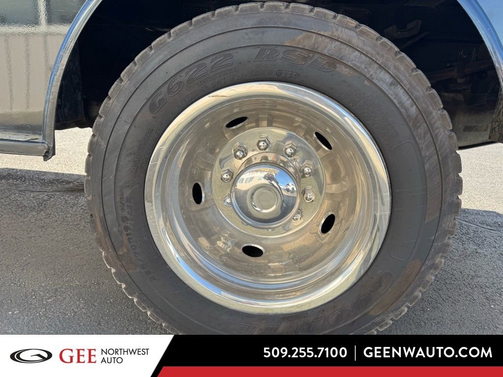 Used 2016 Ford F550 4x4 Crew Cab Super Duty image 24