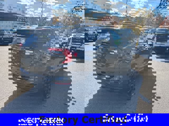 Certified 2024 GMC Terrain SLE w/ Driver Convenience Package image 7