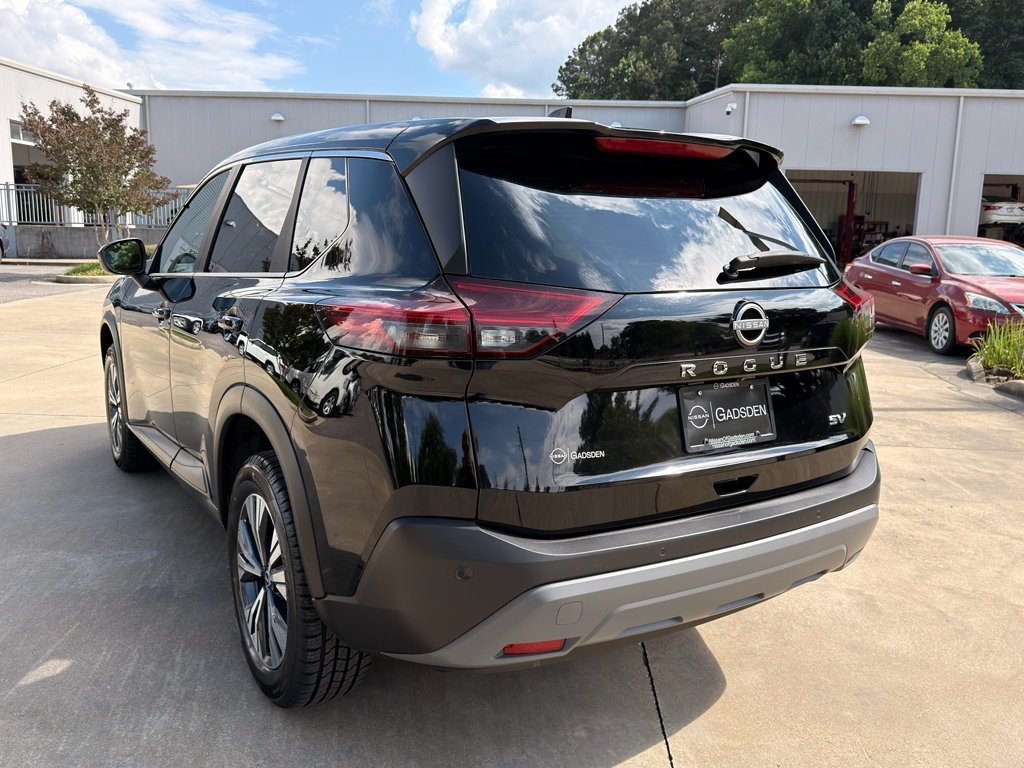 Certified 2023 Nissan Rogue SV FWD image 5