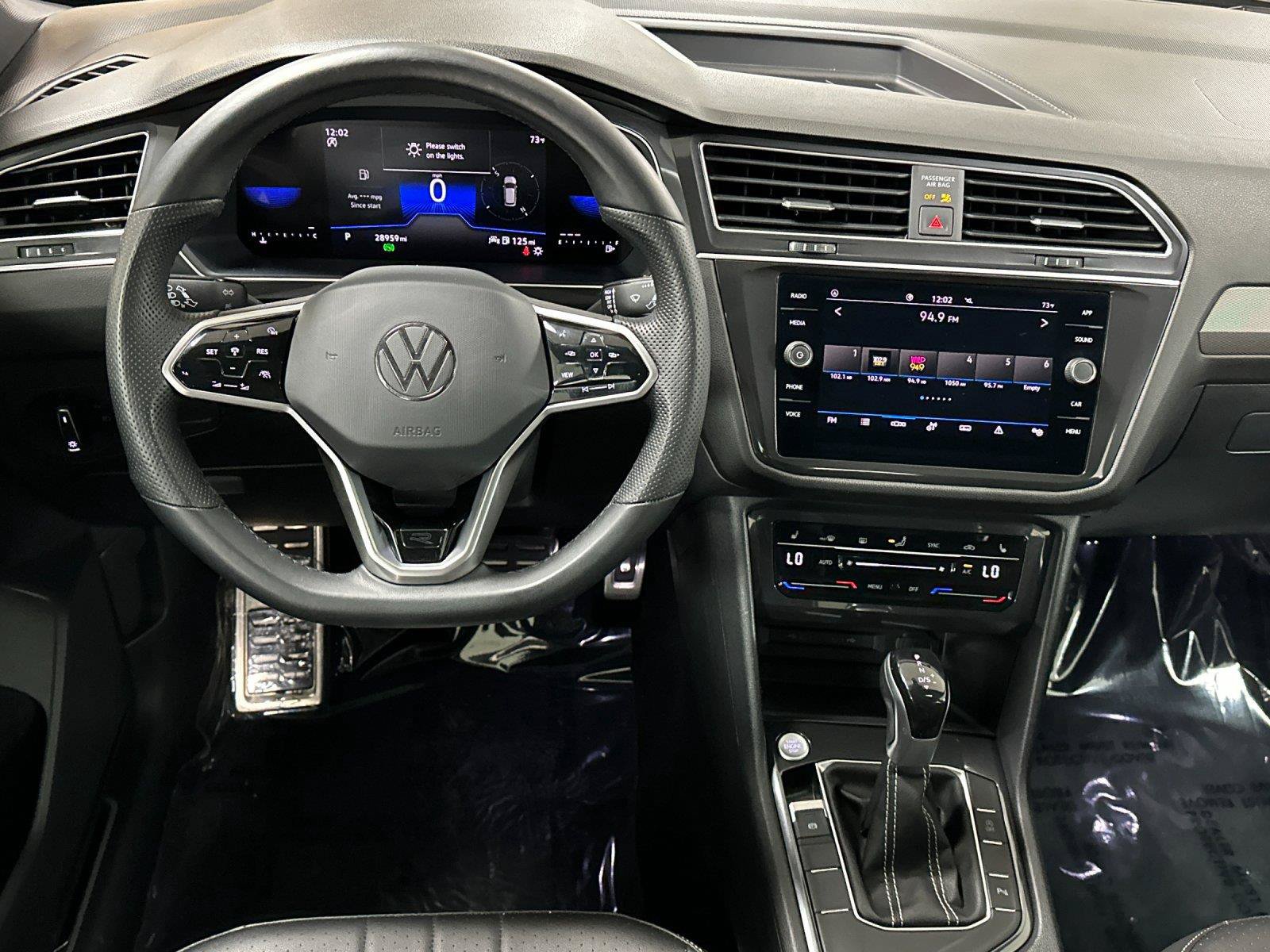 Used 2023 Volkswagen Tiguan SE R-Line FWD image 13