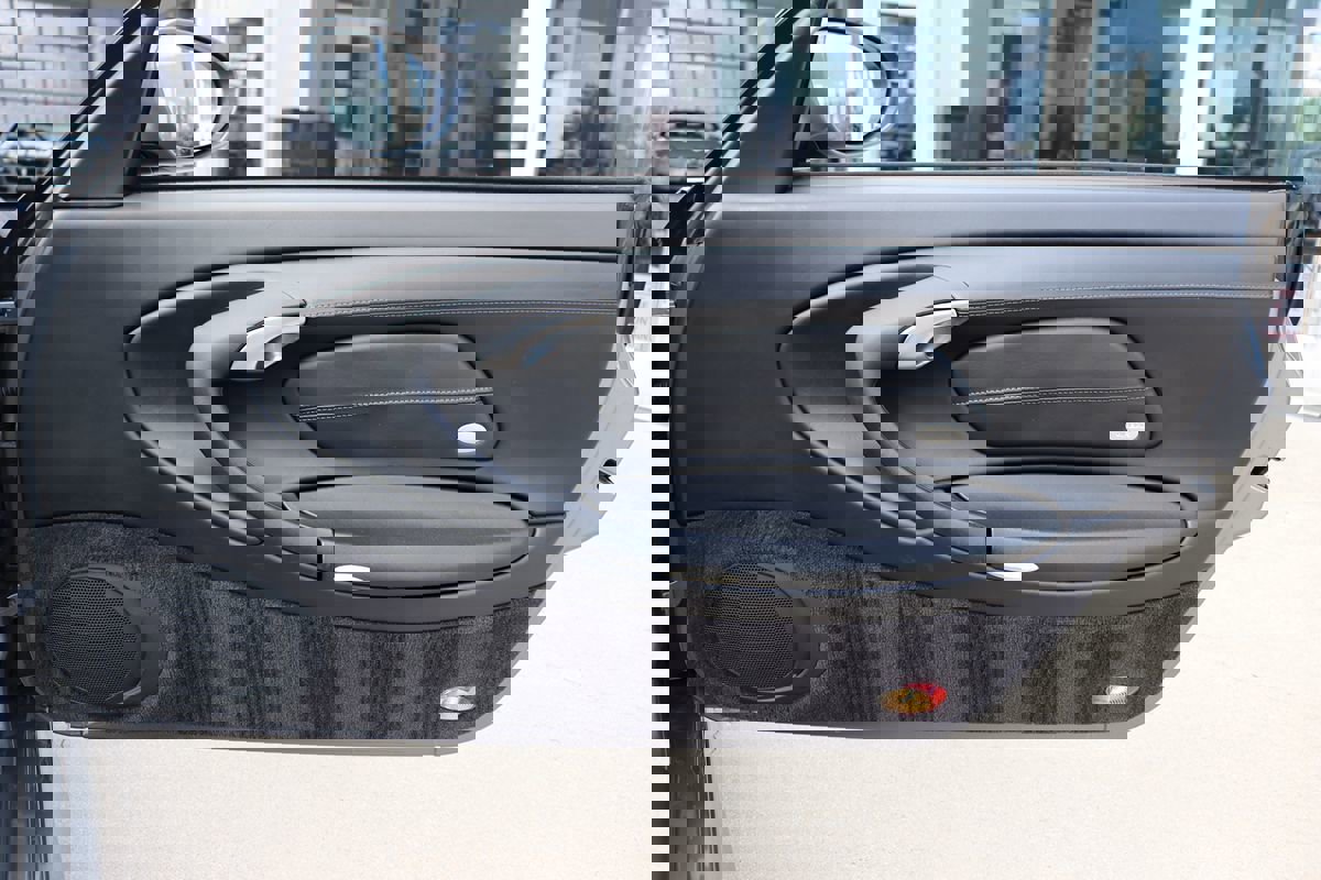 Used 2002 Porsche 911 Carrera image 38