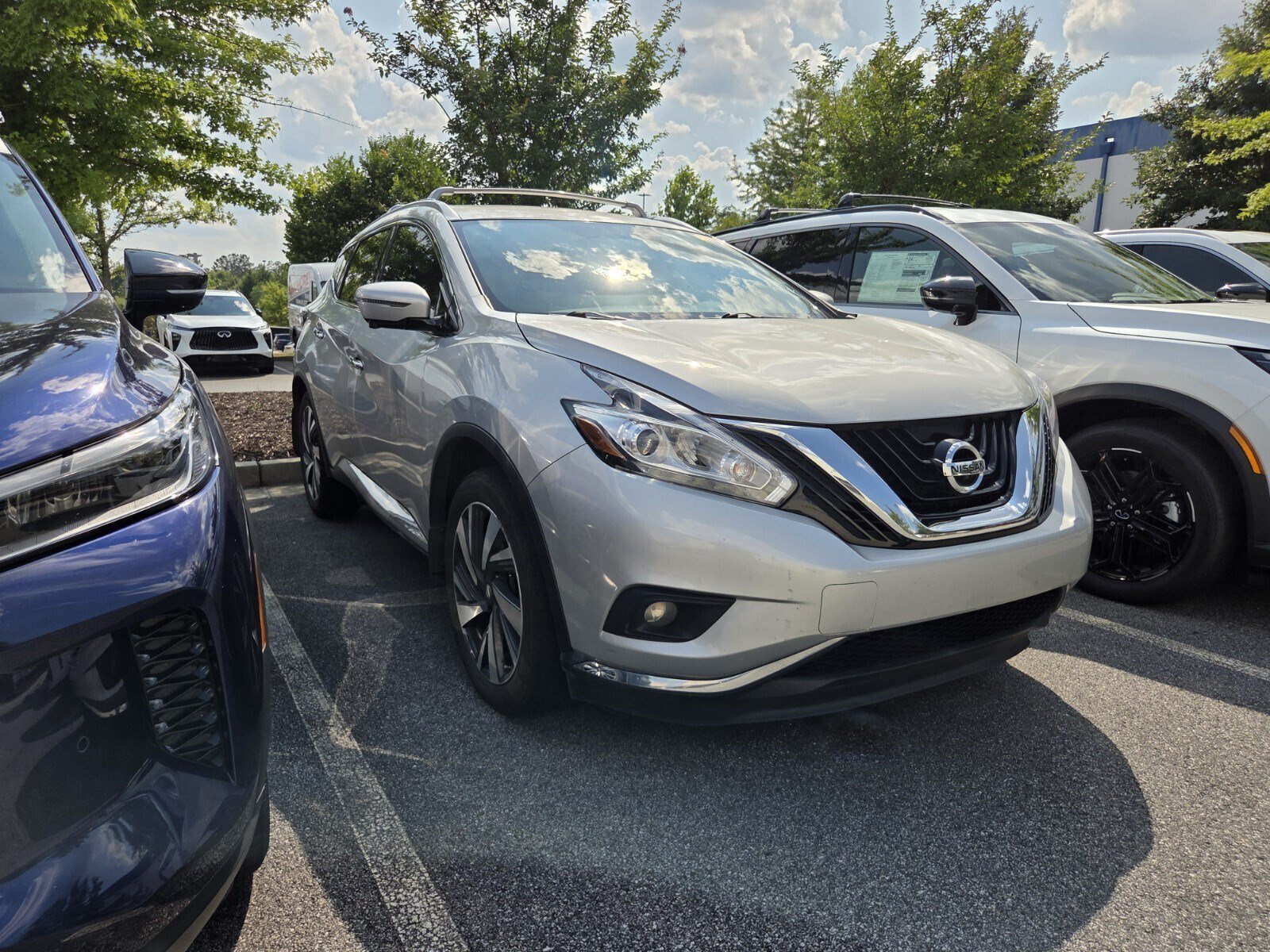 Used 2017 Nissan Murano Platinum w/ Cargo Package FWD image 1