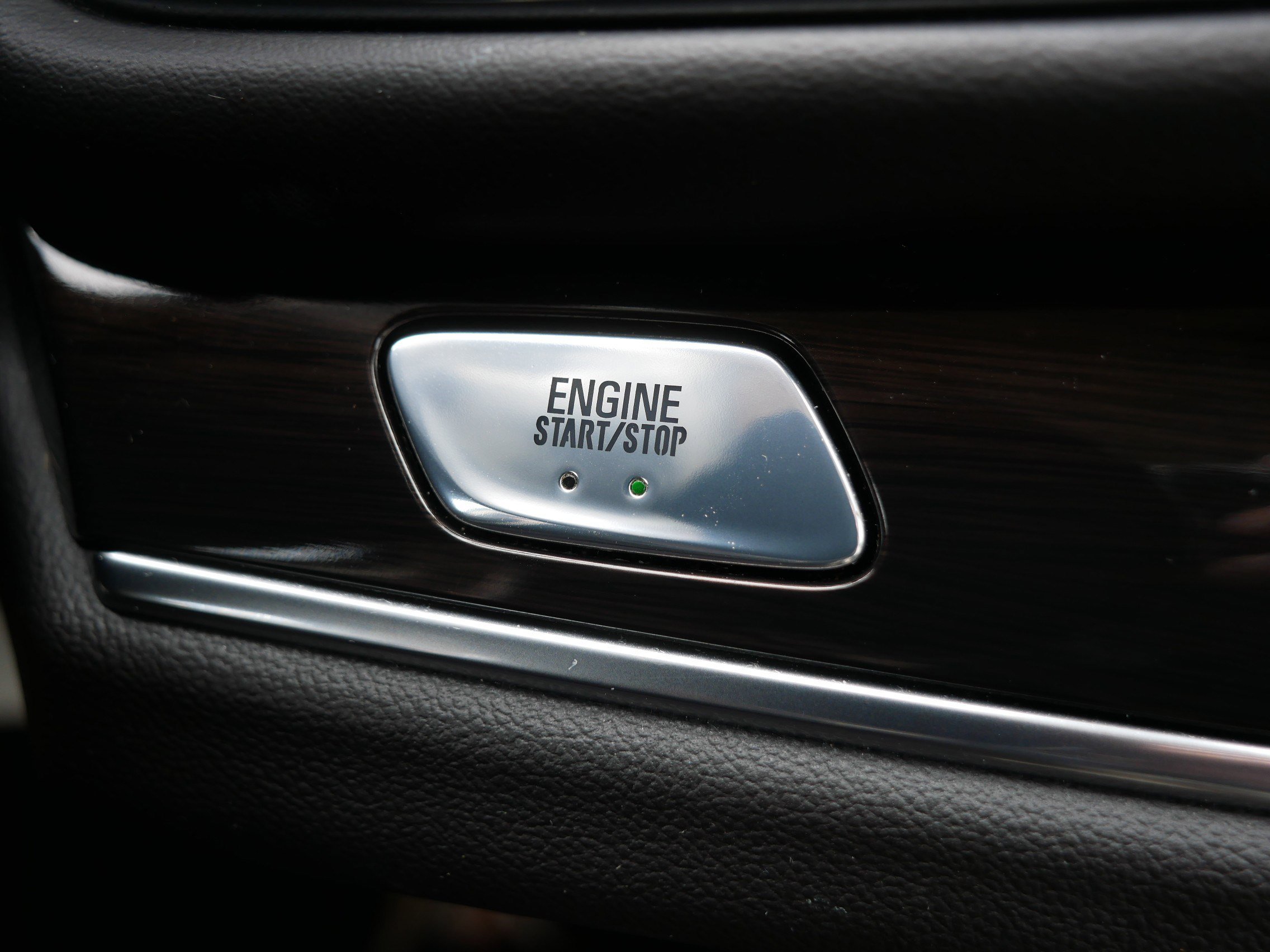 Used 2024 Buick Enclave Essence w/ Experience Buick Package AWD/4WD image 29