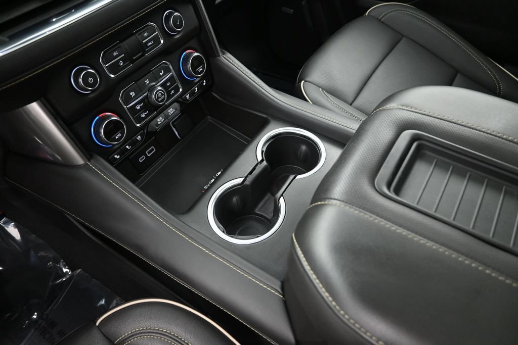 Used 2024 Chevrolet Tahoe Premier AWD/4WD image 21