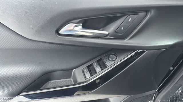 Used 2025 Chevrolet Equinox LT image 19