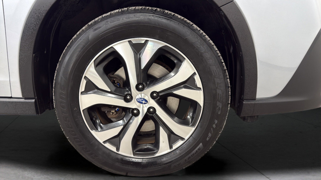 Certified 2021 Subaru Outback Limited image 40