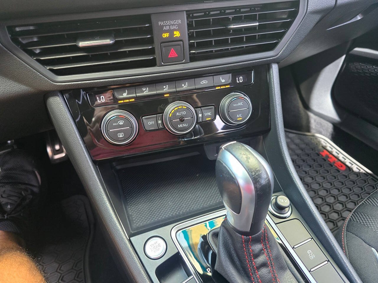 Used 2020 Volkswagen Jetta GLI FWD image 26