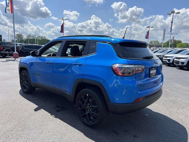 New 2026 Jeep Compass Latitude AWD/4WD image 5