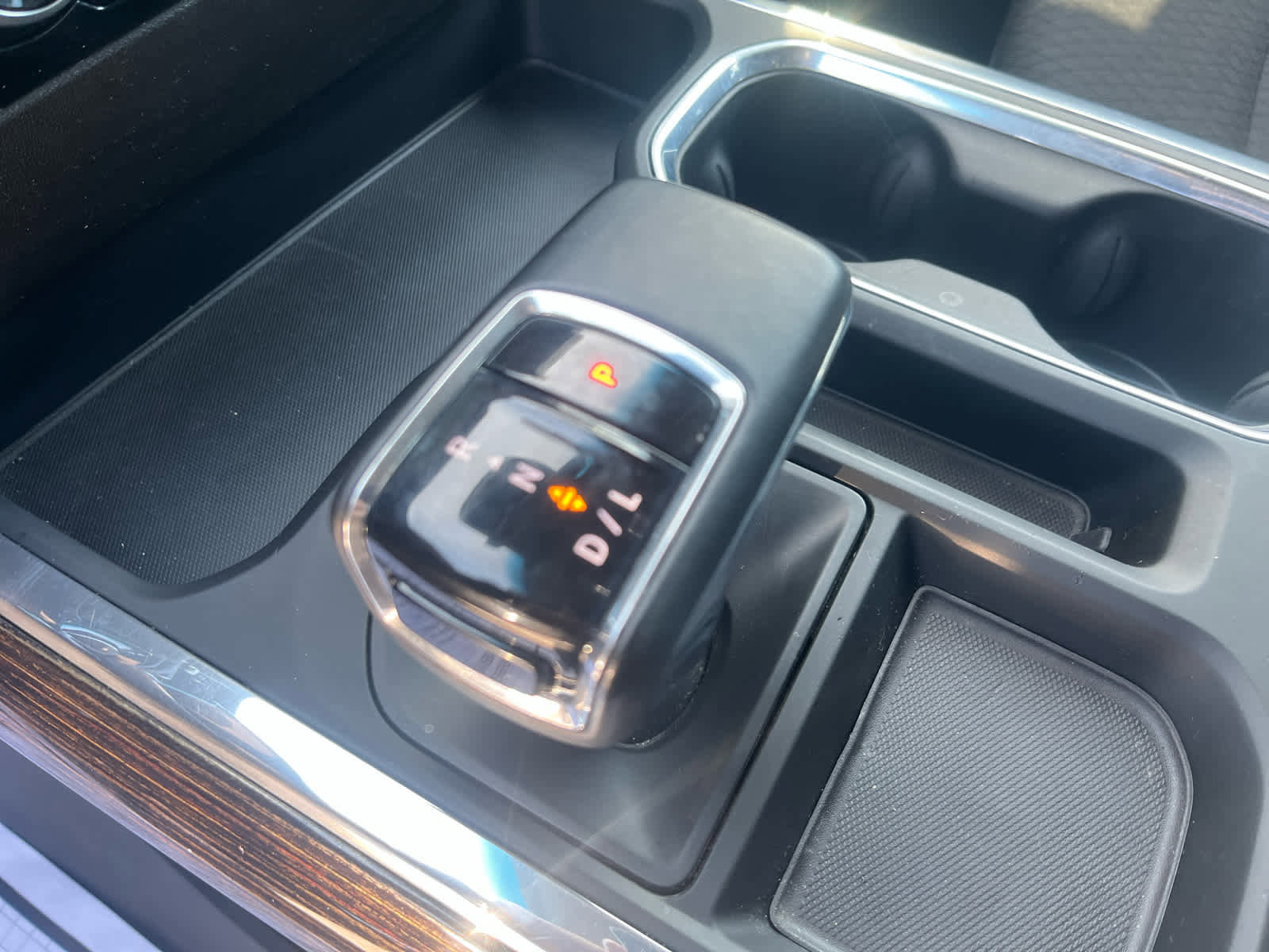 Used 2023 GMC Sierra 1500 Elevation w/ Preferred Package image 17