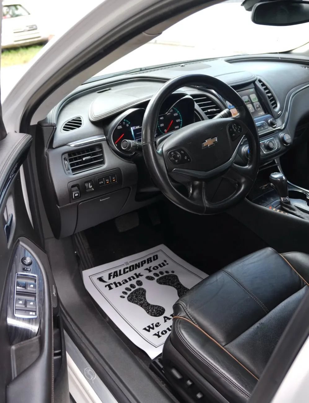 Used 2017 Chevrolet Impala Premier w/ Enhanced Convenience Package FWD image 8