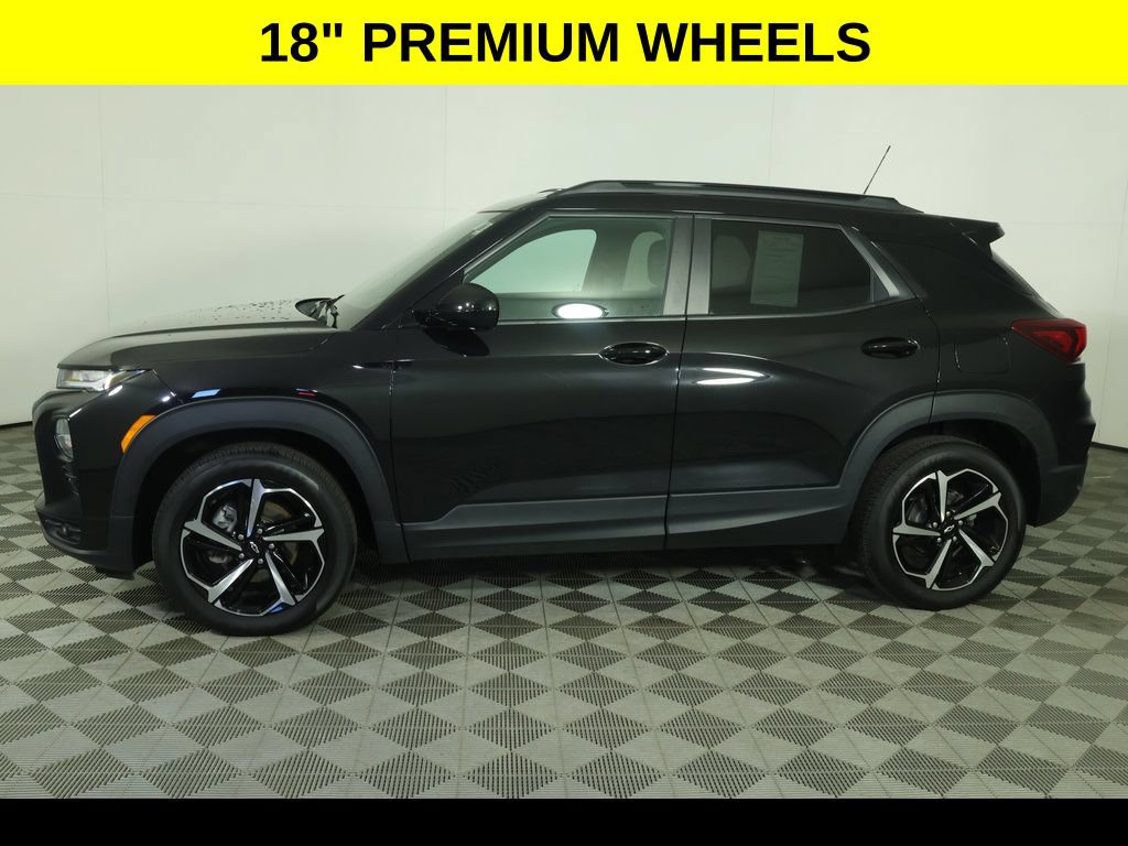 Used 2023 Chevrolet TrailBlazer RS w/ Sun and Liftgate Package AWD/4WD image 6