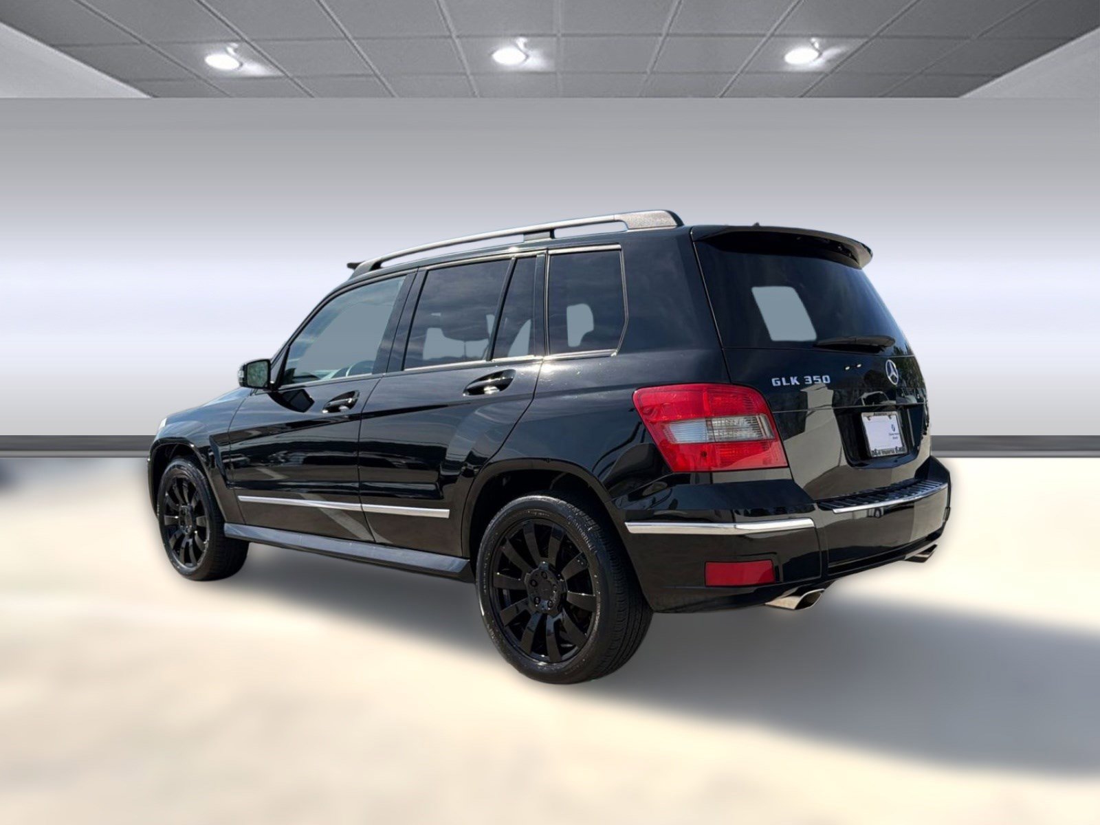 Used 2010 Mercedes-Benz GLK 350 4MATIC image 3