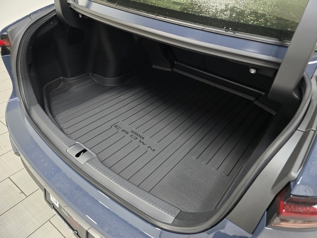 New 2026 Toyota Crown Platinum image 22