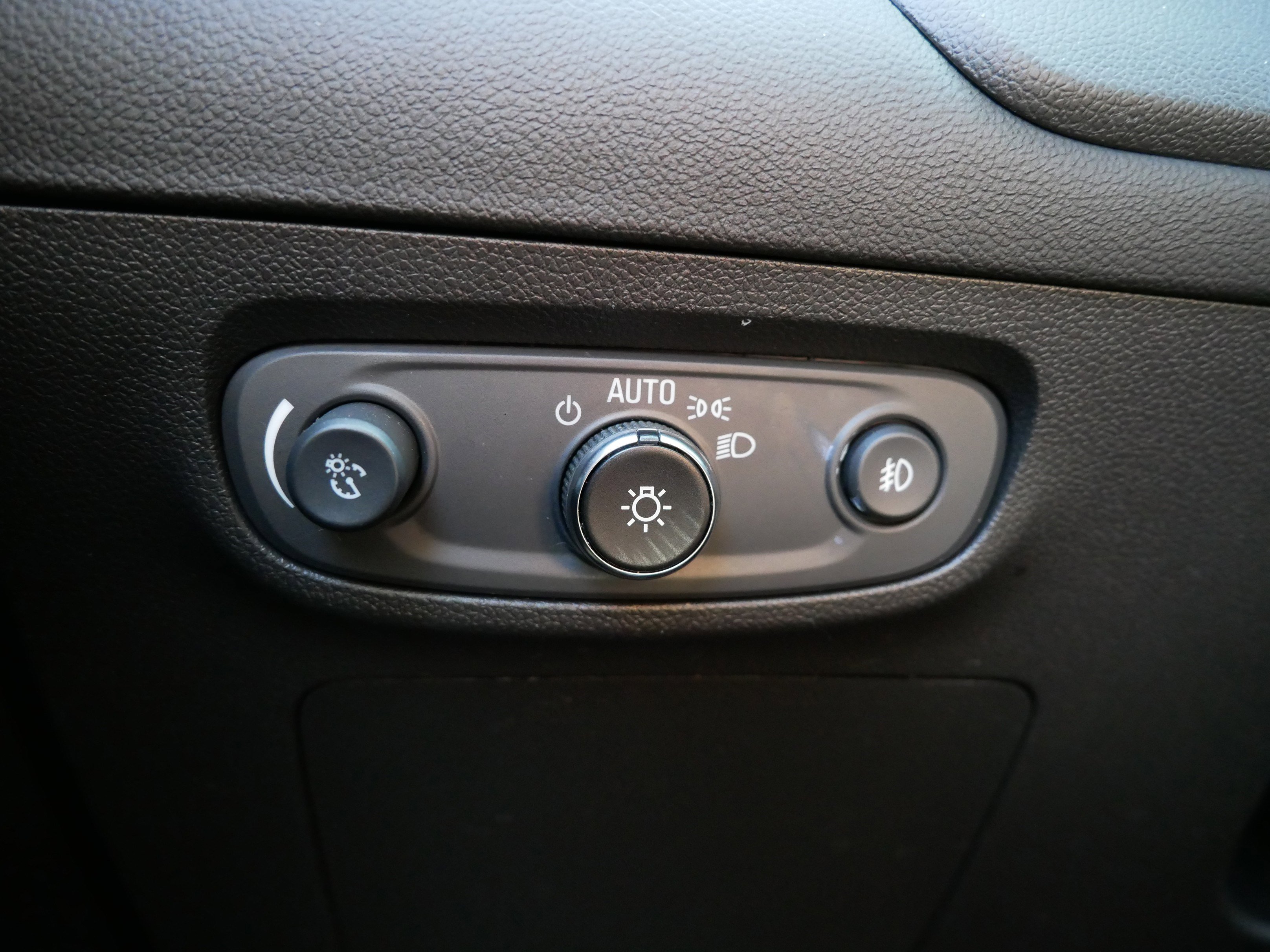 Used 2022 Buick Encore GX Preferred w/ Cold Weather Comfort Package image 26