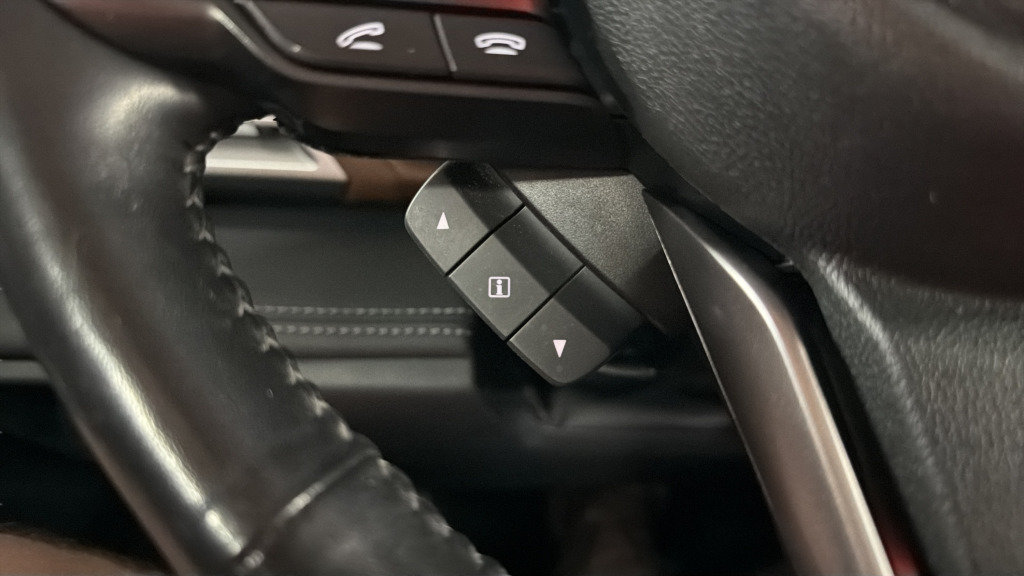Used 2020 Subaru Outback Touring XT AWD/4WD image 25
