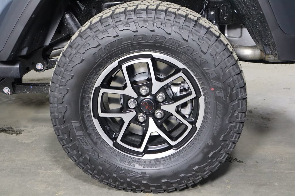 New 2026 Jeep Gladiator Rubicon w/ Steel Power Dome Hood Package AWD/4WD image 38