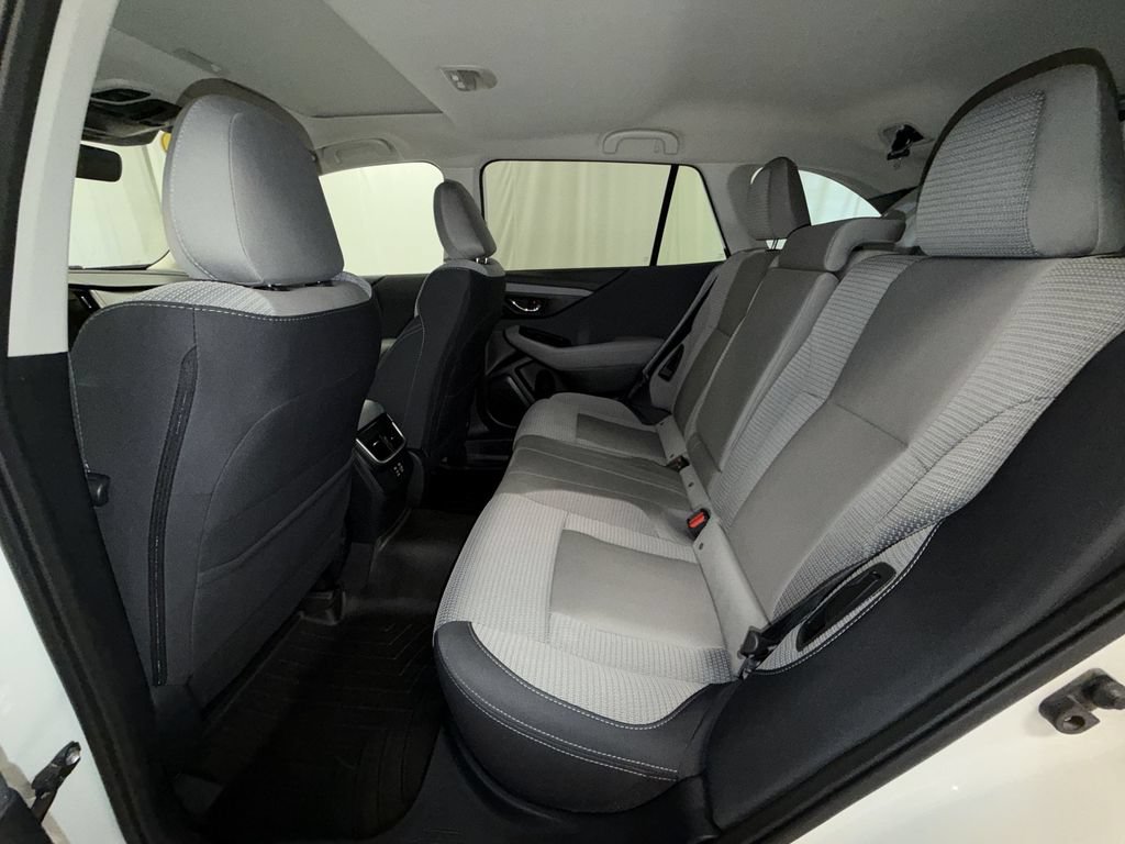 Used 2024 Subaru Outback Premium AWD/4WD image 12