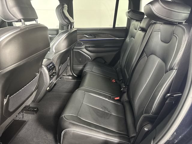 Used 2024 Jeep Grand Cherokee Overland w/ Adv Protech Group III AWD/4WD image 23