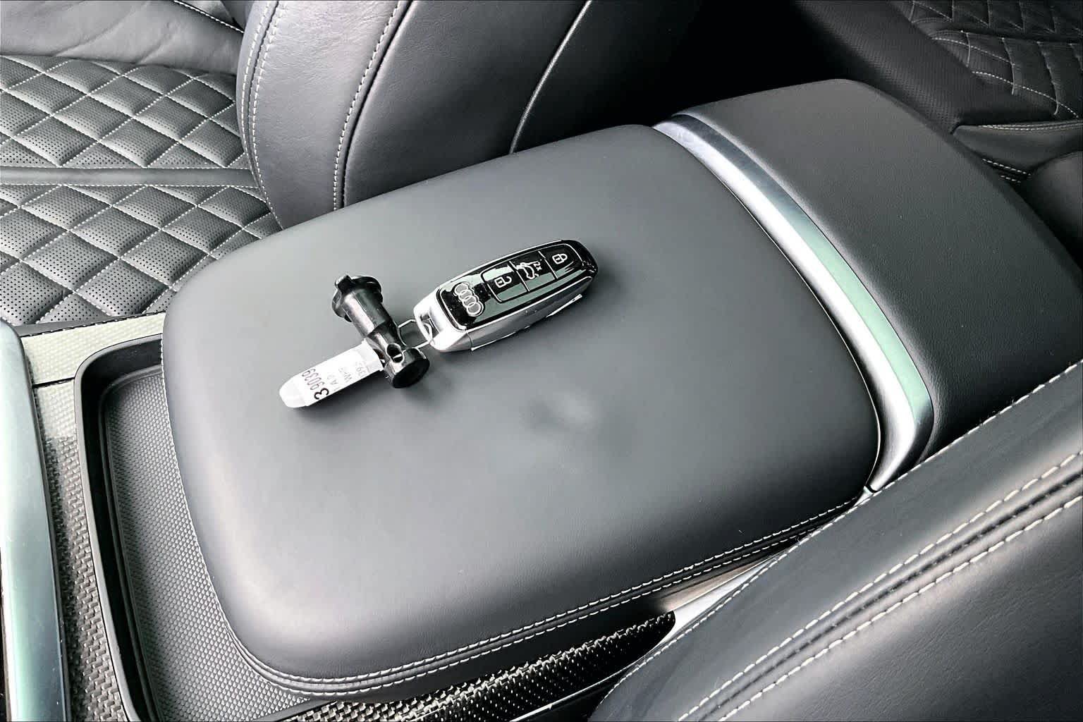 Used 2021 Audi SQ8 Prestige w/ Prestige Package AWD/4WD image 14