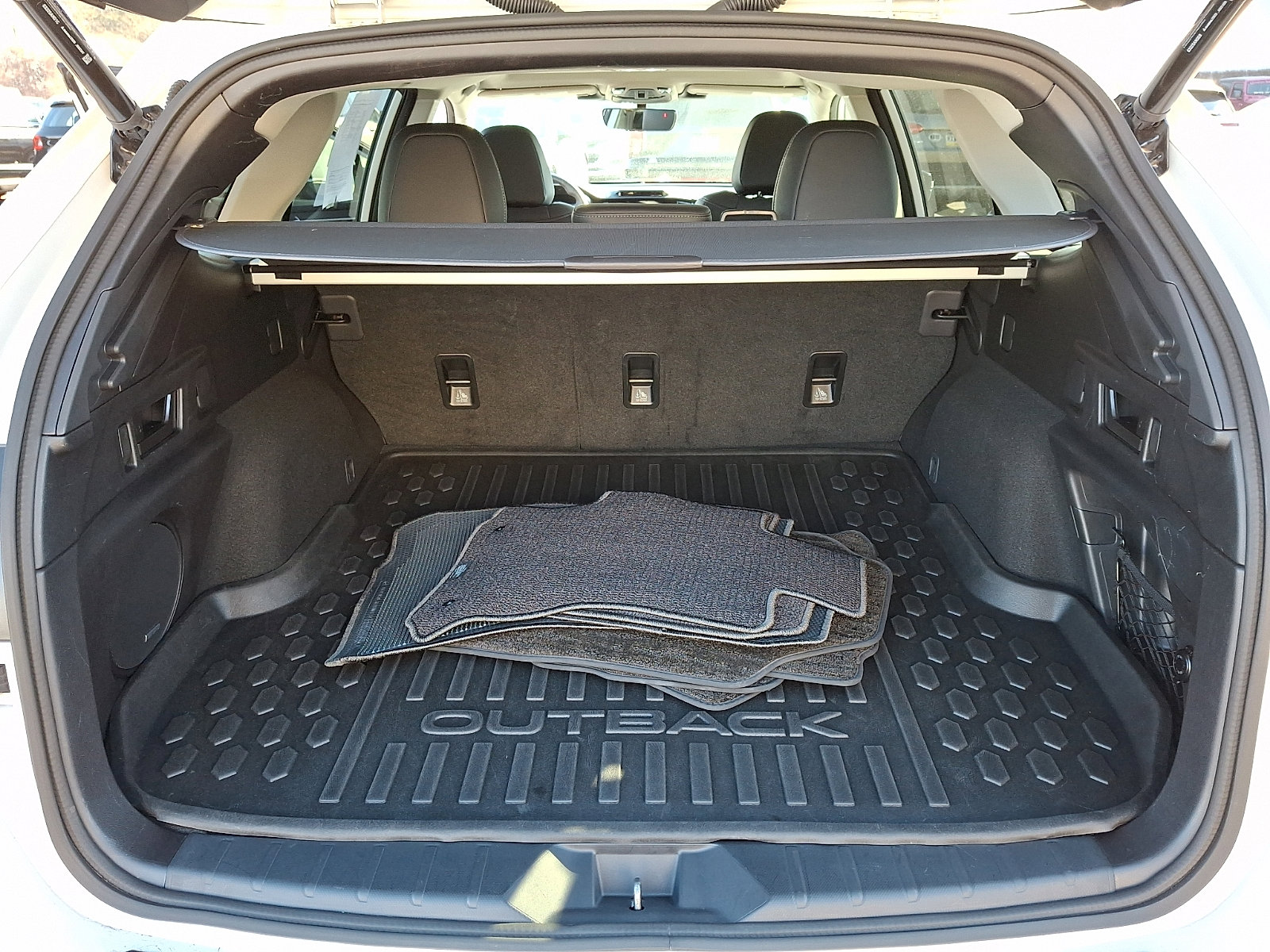 Used 2023 Subaru Outback Limited image 30