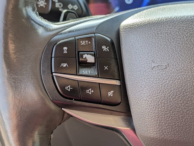 Used 2020 Ford Explorer Platinum w/ Premium Technology Package AWD/4WD image 22