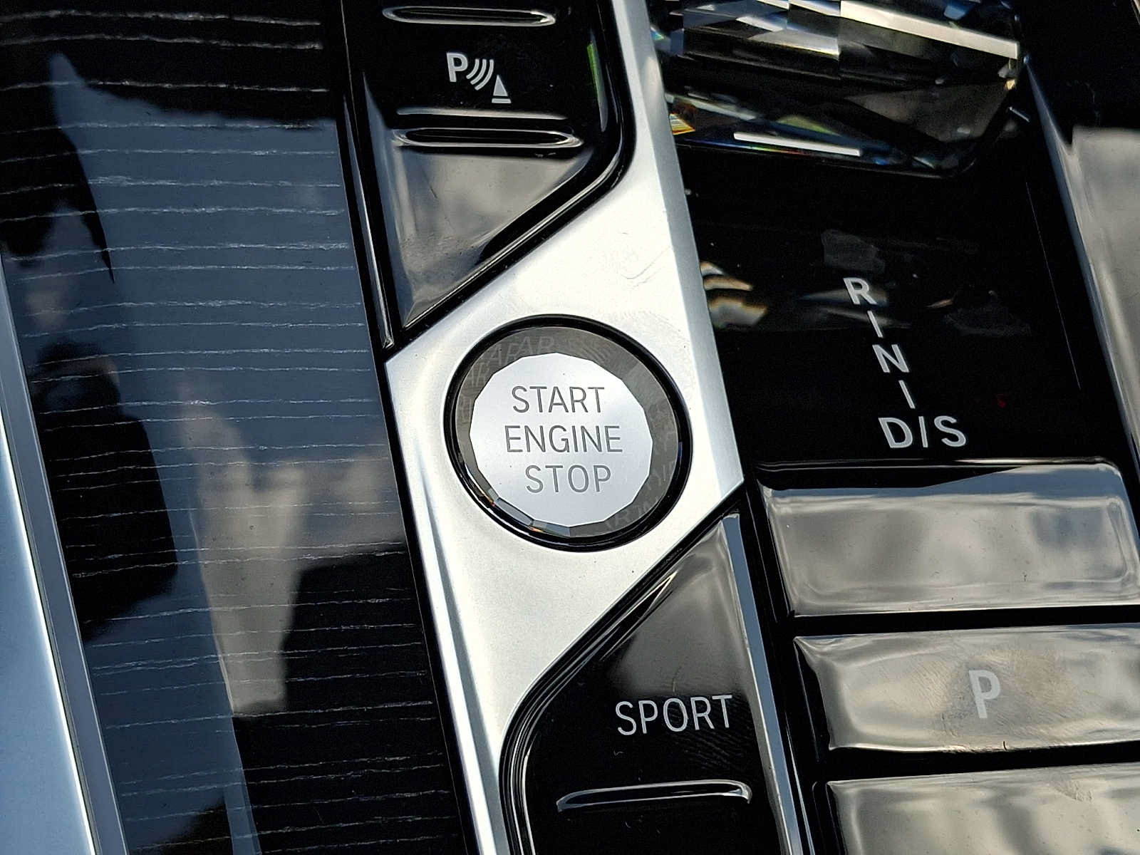 Used 2025 BMW X5 M60i AWD/4WD image 20