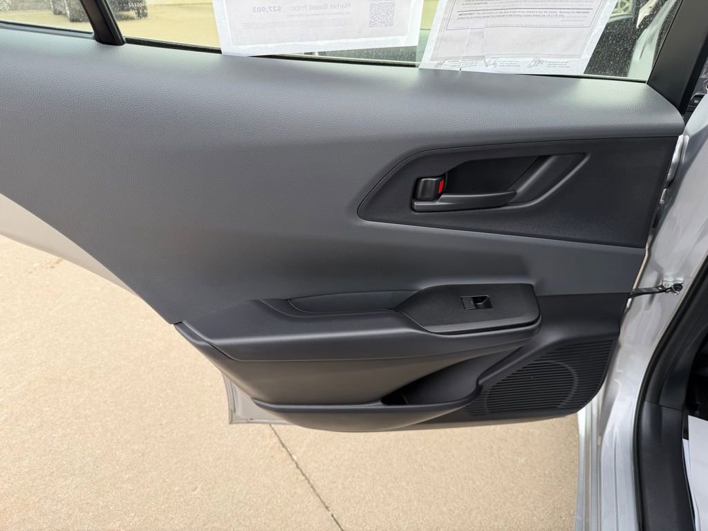 Used 2024 Toyota Prius LE image 29