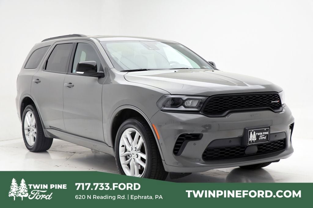 Used 2025 Dodge Durango GT image 1