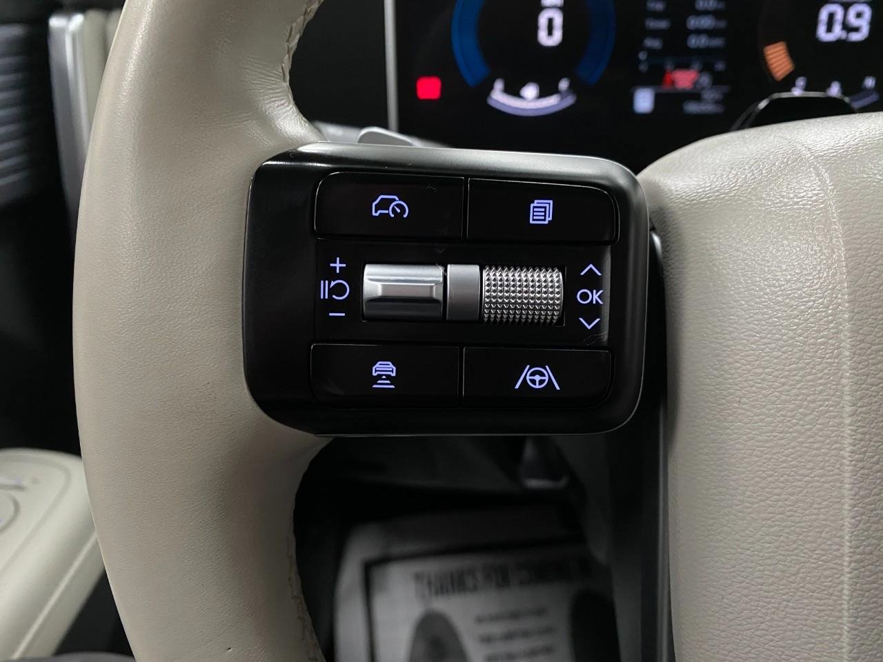 Certified 2025 Hyundai Santa Fe SEL image 16