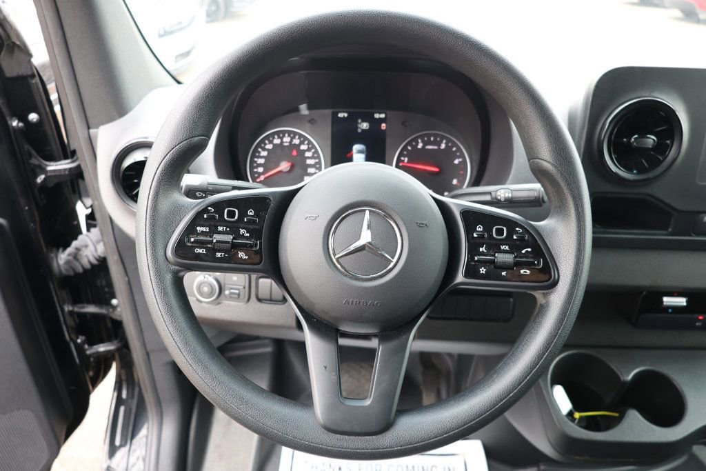 Used 2024 Mercedes-Benz Sprinter 2500 w/ Acoustic Package image 12