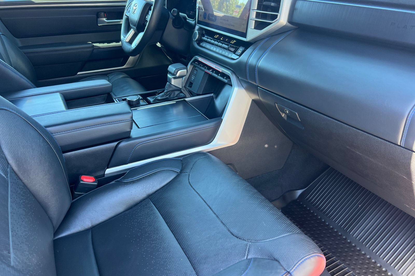 Used 2025 Toyota Tundra Platinum AWD/4WD image 15